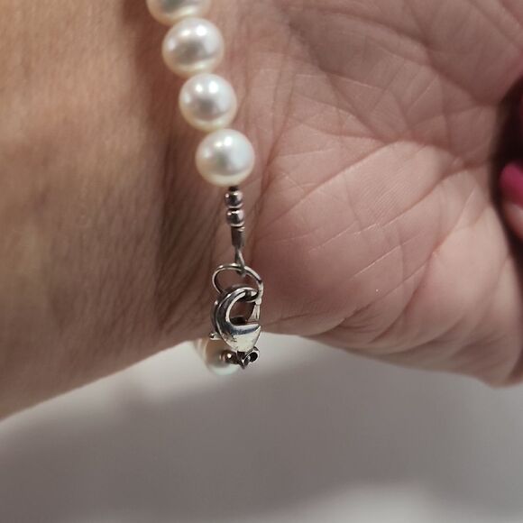 Sterling Silver and Pearl Bracelet - Picture 5 of 7